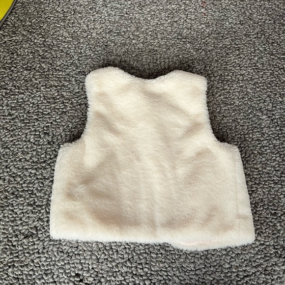 Bonpoint faux fur vest - Picture 3 of 5